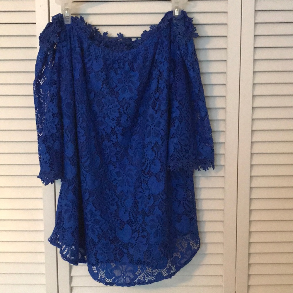 Lace top, fully lined